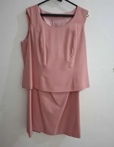 Conjunto de saia e blusa