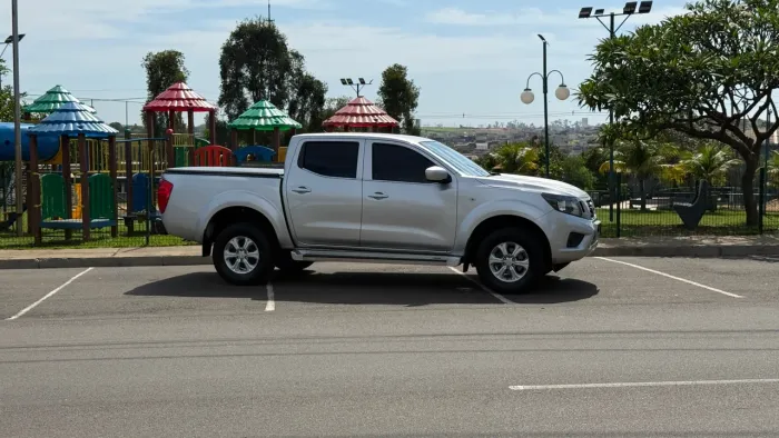 Nissan Frontier S CD 4X4 2.3 TB Diesel Mec. 2021