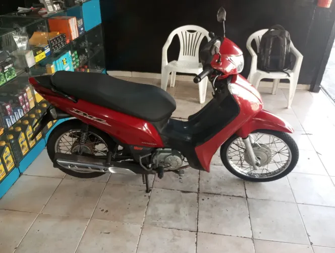 Vendo Honda biz (110i)