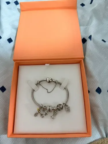 Pulseira Vivara com berloques