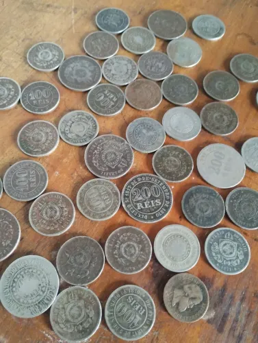 Moedas de 1870 a 1880