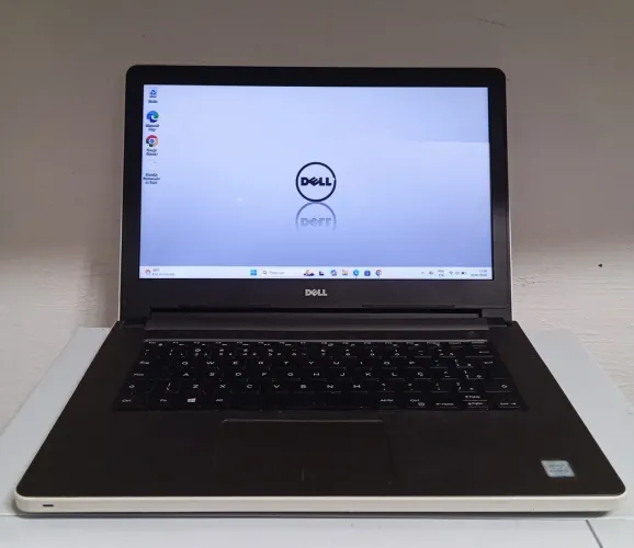 Notebook Dell Core i5/Com 4GB de RAM DDR4/SSD de 240GB/Windows 10/Funcionando Tudo !!
