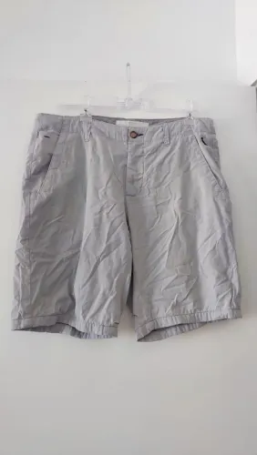 Bermuda Reserva Tamanho 42. Cintura 47cm;Altura 51cm.