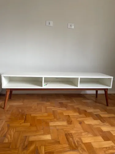 Rack off white e madeira