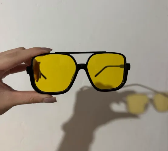 óculos de sol oversized lente amarela