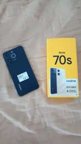 Celular seminovo caixa e nota fiscal ?