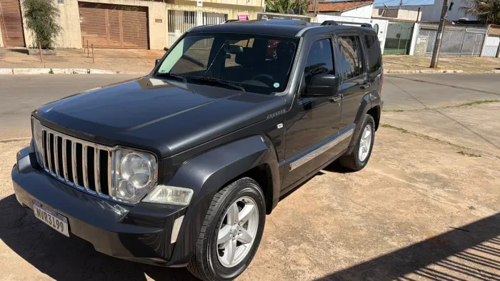 Jeep Cherokee Limited 3.7 4X4 V6 12V Aut. 2011