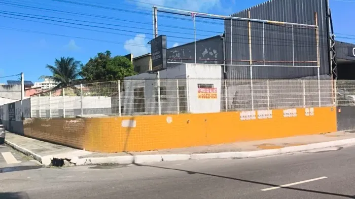 Área Comercial para Venda ou Locação em Lauro de Freitas, Boca do Rio