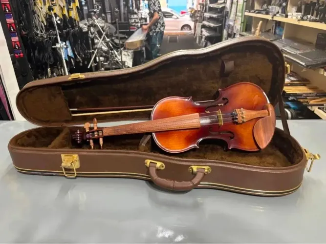 Violino nuhresson