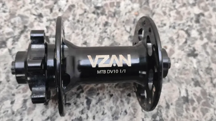 Cubo diant Vzan MTB Everest 28 furos dvd10 1/1