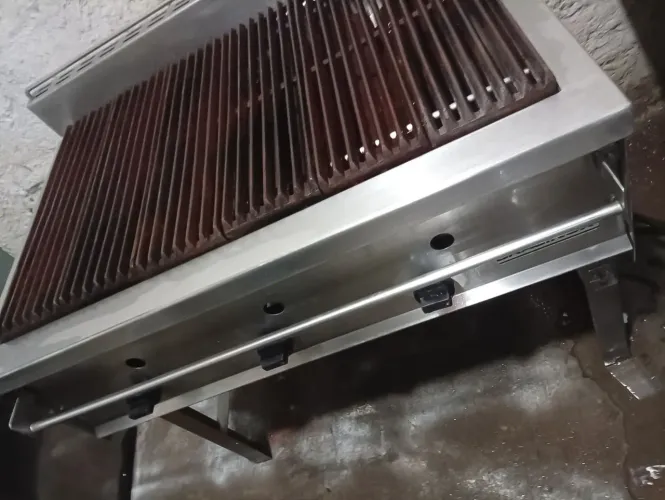 Charbroiler Brasinox Profissional 100cmx70 - Todo em Aço Inox