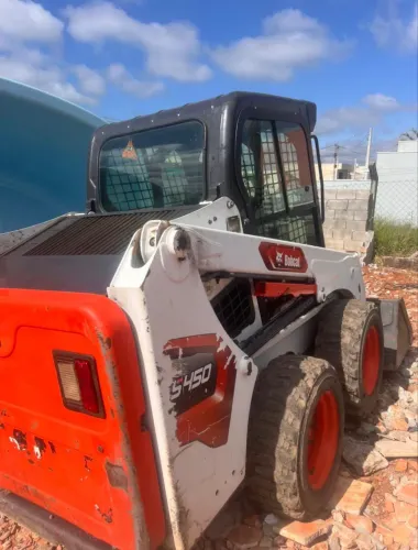 MINI CARREGADEIRA BOBCAT S450