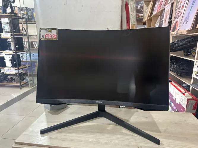 Monitor Gamer Curvo Samsung Odyssey G5 27" - novo