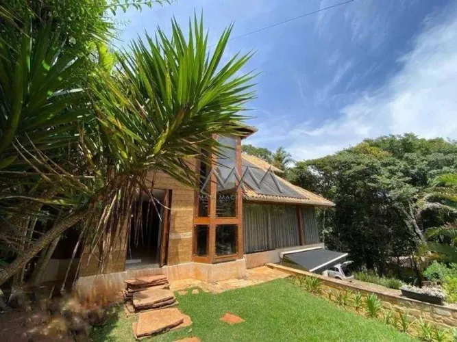 Casa para locação no condomínio Passárgada | 600 m² e 3 quartos