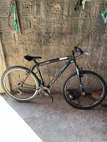 Bicicleta ( troco por vídeo game)