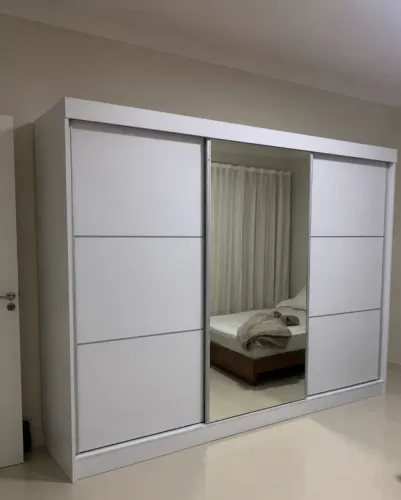 Guarda Roupa com Espelho - Casal