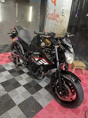 Vendo essa linda XJ6, 2013