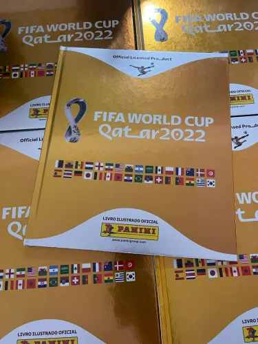 ÁLBUM DOURADO CAPA DURA COPA QATAR 2022