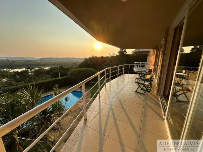 Casa para venda em São Roque , 4 dormitórios e 497 m ²