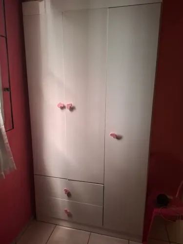 Guarda roupa infantil