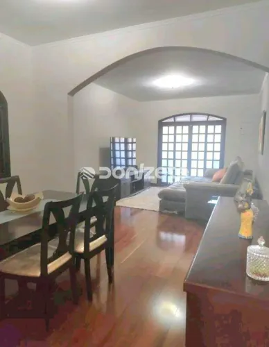 Sobrado a Venda no Jardim Las Vegas em Santo André