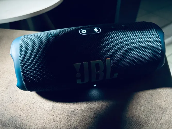 JBL charge 5