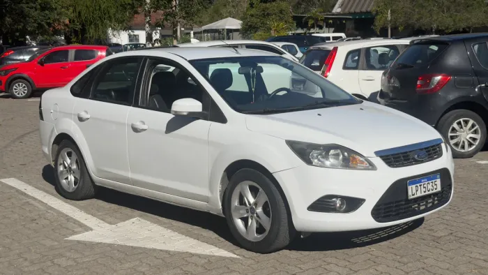Ford Focus Sedan 1.6/1.6 Flex 8v/16v 4P Mec. 2011