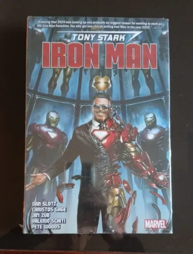 HQ Omnibus Tony Stark: Iron Man By Dan Slott importado e lacrado