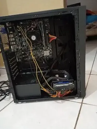 Computador + Monitores + Cabos