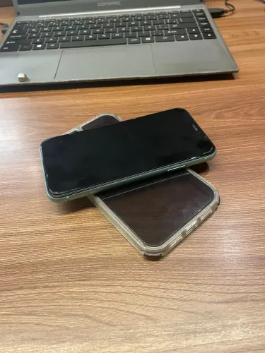 IPhone 11 / pegando tudo ! Troco por Android do meu interesse , preferência A54/A56 