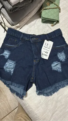 Short jeans