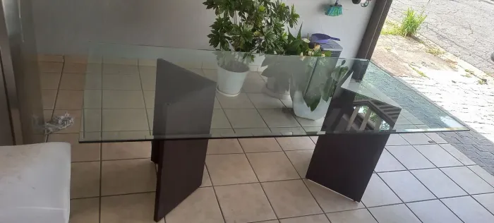Mesa de jantar 6 lugares tampo de vidro