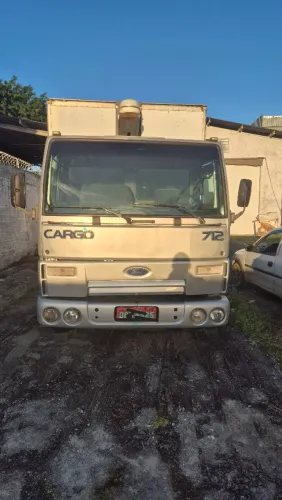 Ford cargo 712 ano 2008