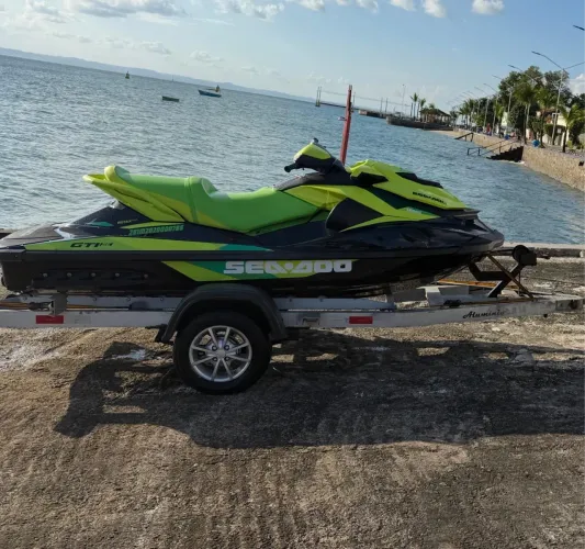 Jet Senado 155 com carreta 