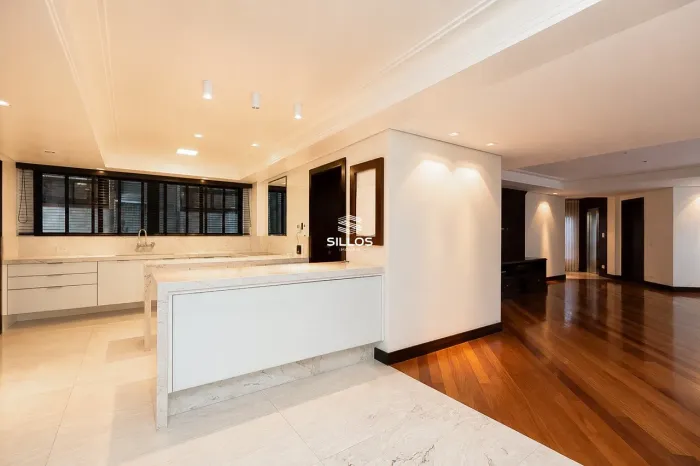 Apartamento para alugar em frente ao Graciosa Country Club com 200 m² no Cabral