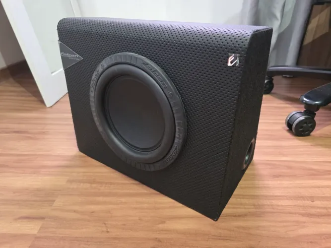 Caixa Subwoofer Falcon 8" Amplificada 200W RMS (Módulo Integrado)