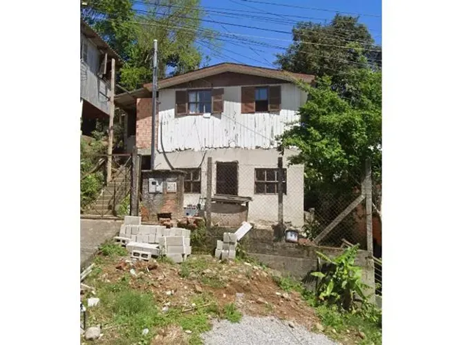 CASA RESIDENCIAL em CAXIAS DO SUL - RS, ESPLANADA