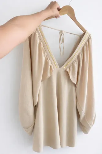 Vestido original lança perfume