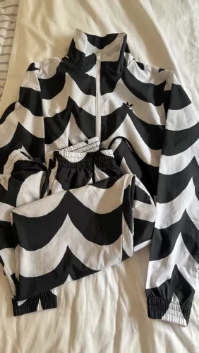 Conjunto Adidas x Marimekko Jaqueta + Calça  Edição Limitada Estampa Laine XS