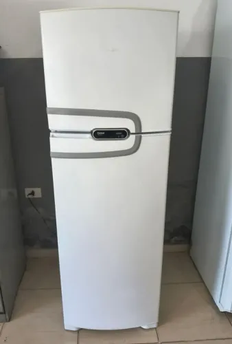 Geladeira Consul 300L Frost Free semi nova funcionando perfeitamente