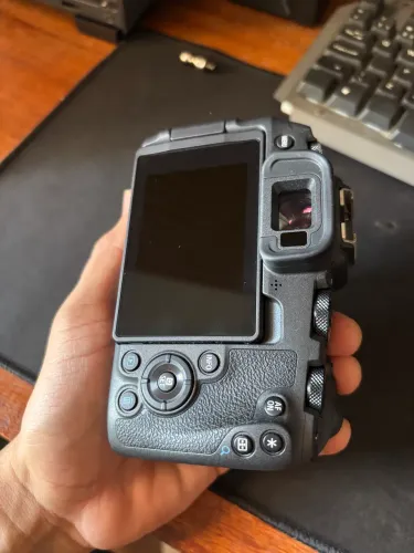 CANON RP MUITO NOVA