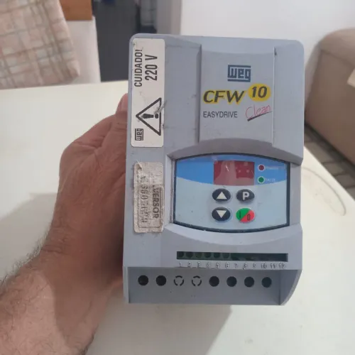 Inversor de Frequência WEG