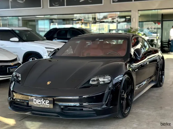 Porsche Taycan 4S (elétrico) 2021