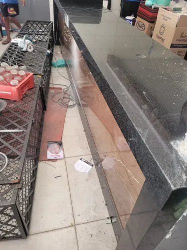 VENDO BALCÃO DE GRANITO PRETO SÃO GABRIEL