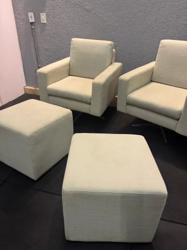 Vendo Poltronas e puffs