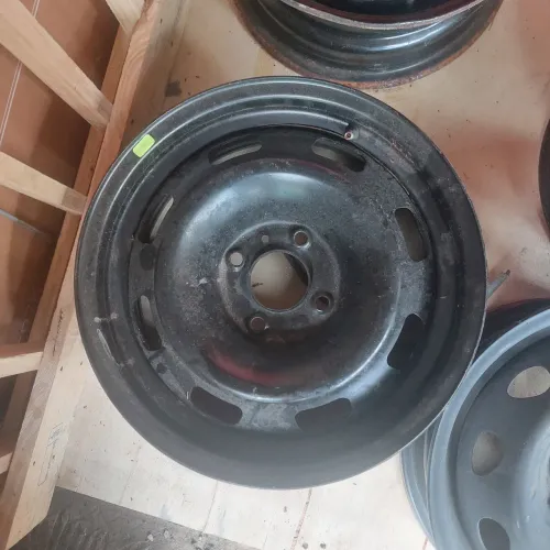 Aro 15 furacao 4x100 vw