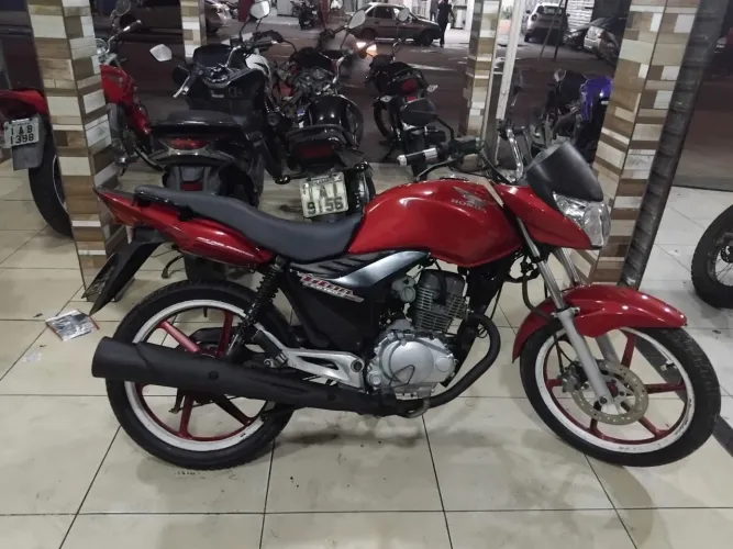 TITAN 150 EX