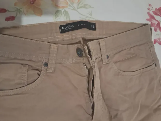 Excelente calça masculina Tam 46