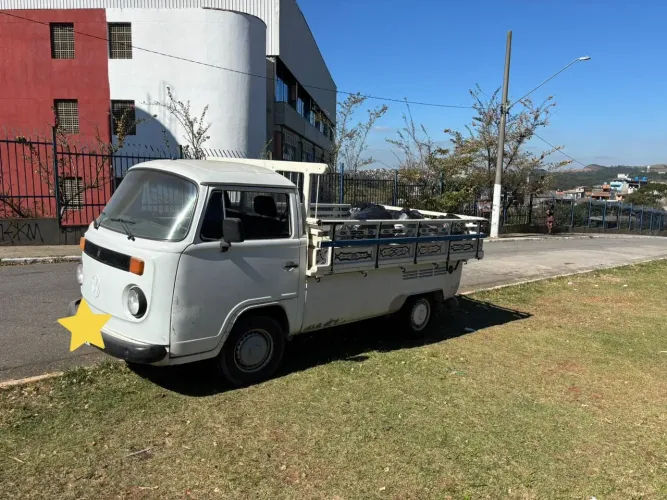 Volkswagen Kombi Pick-up (álcool) 1996