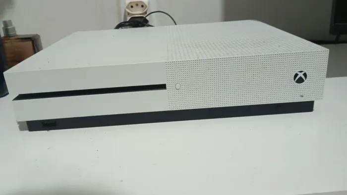  Xbox One S à Venda 